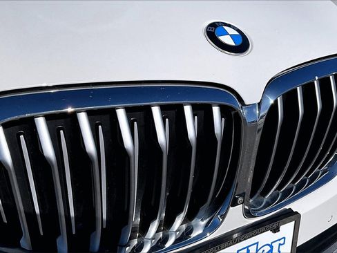 Used 2019 BMW X5 xDrive40i w/ Convenience Package image 28