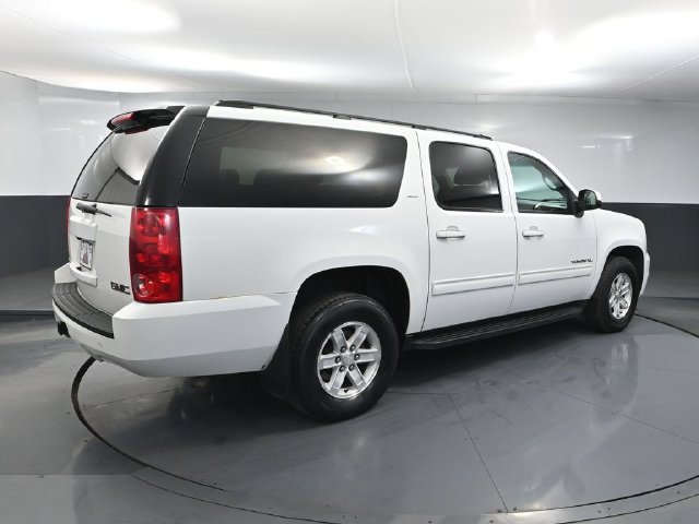 Used 2013 GMC Yukon XL SLT AWD/4WD image 3