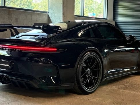 Certified 2026 Porsche 911 GT3 RWD image 9