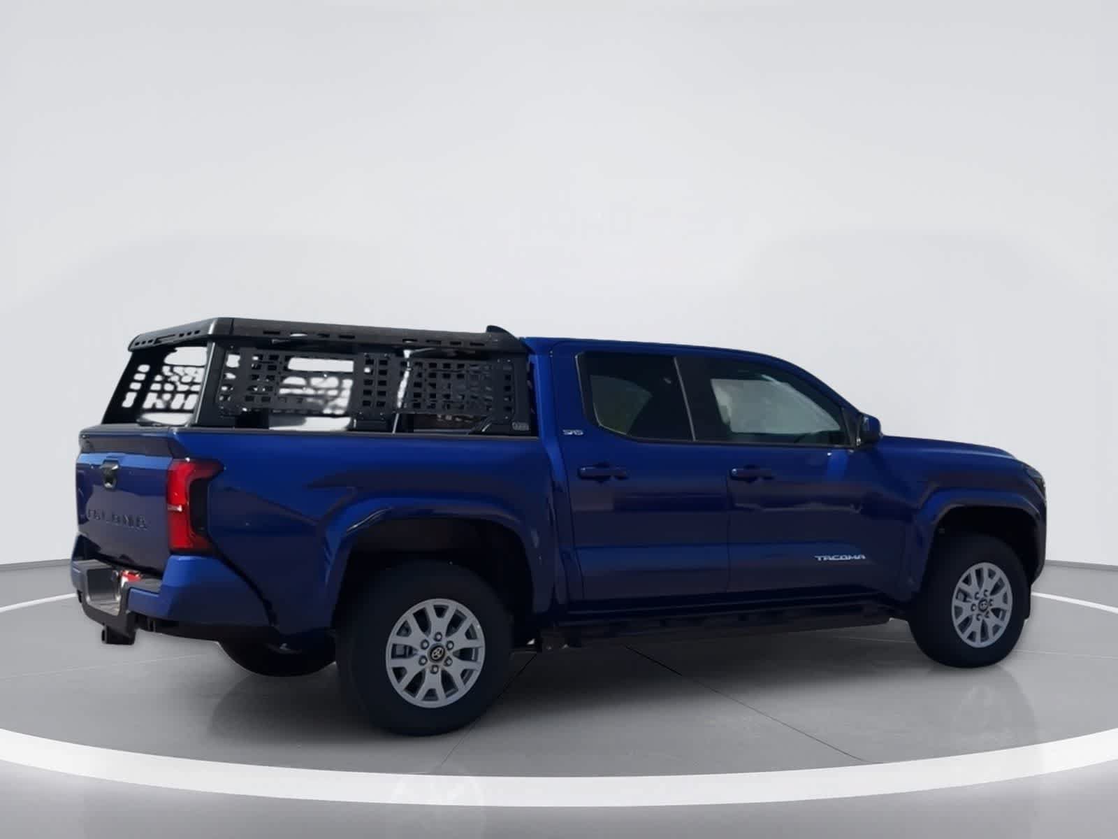 Used 2025 Toyota Tacoma SR5 AWD/4WD image 8