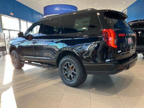 New 2025 Ford Expedition Tremor image 5