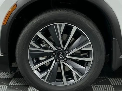 New 2027 INFINITI QX60 Luxe FWD image 10