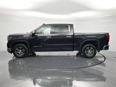 Certified 2025 GMC Sierra 1500 SLT AWD/4WD image 8
