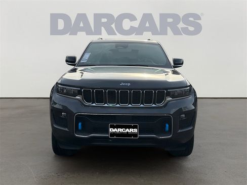 Used 2022 Jeep Grand Cherokee Overland image 2