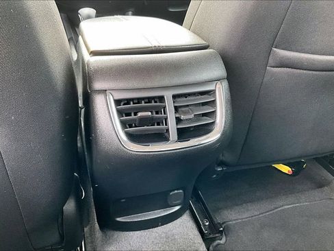 Used 2024 Chevrolet Malibu LT image 31