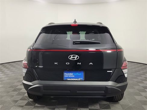 Certified 2025 Hyundai Kona SEL image 4