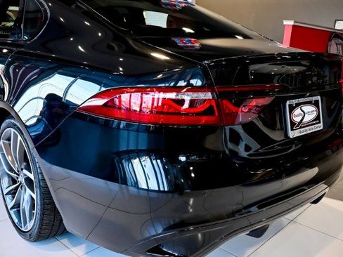 Used 2024 Jaguar XF R-Dynamic SE image 13