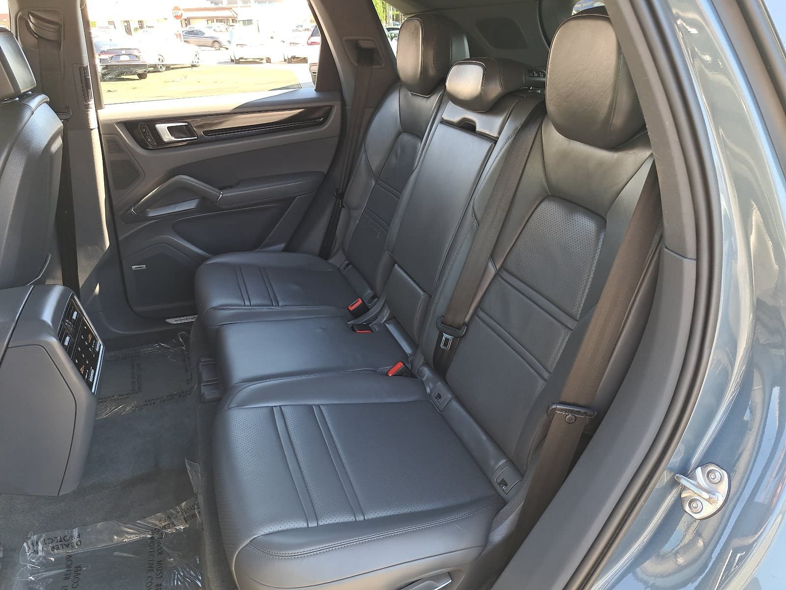 Used 2019 Porsche Cayenne S AWD/4WD image 16