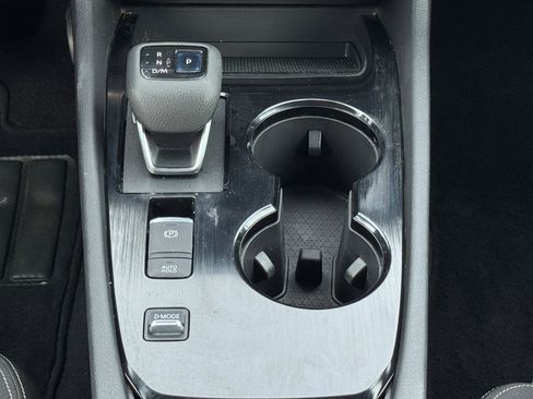 Used 2021 Nissan Rogue S image 13