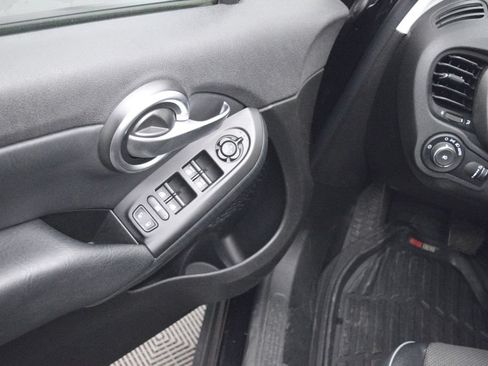 Used 2017 FIAT 500X Trekking w/ Cold Weather Package FWD image 27