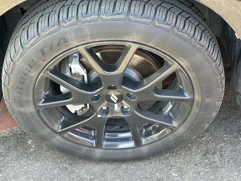 Used 2019 Dodge Journey SE image 6