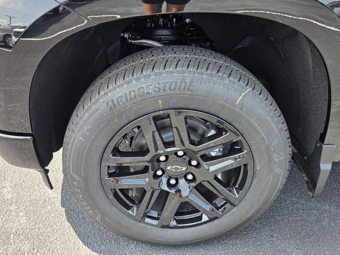 New 2026 Chevrolet Silverado 1500 Custom RWD image 4