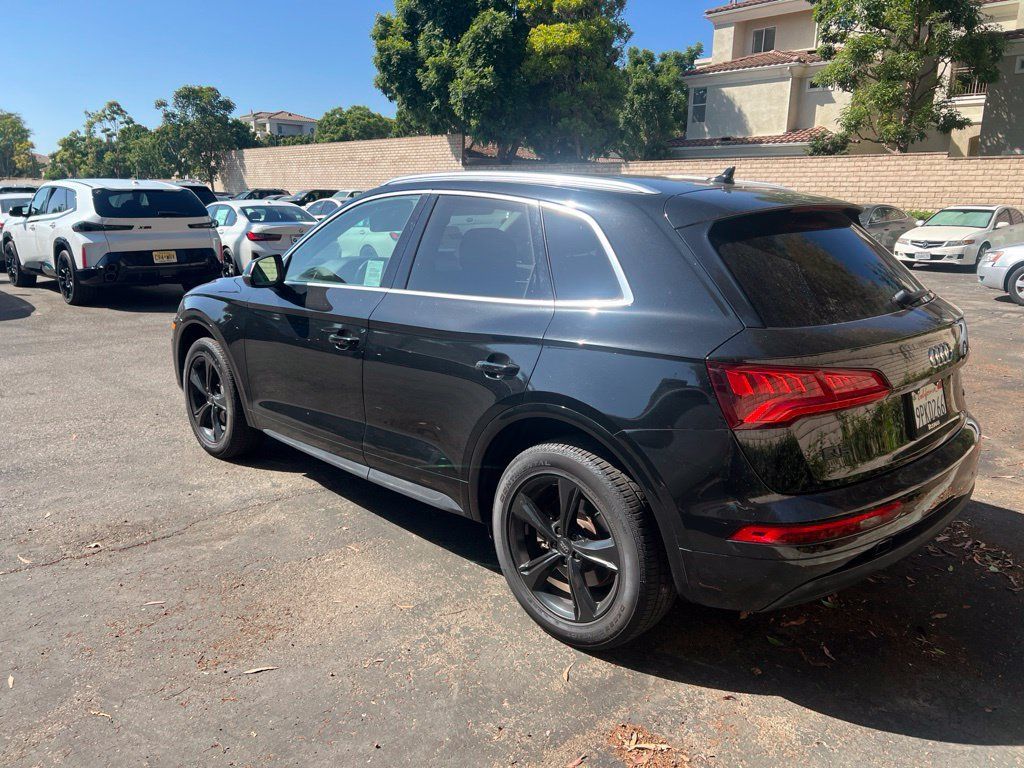 Used 2020 Audi Q5 2.0T Premium w/ Convenience Package AWD/4WD image 4