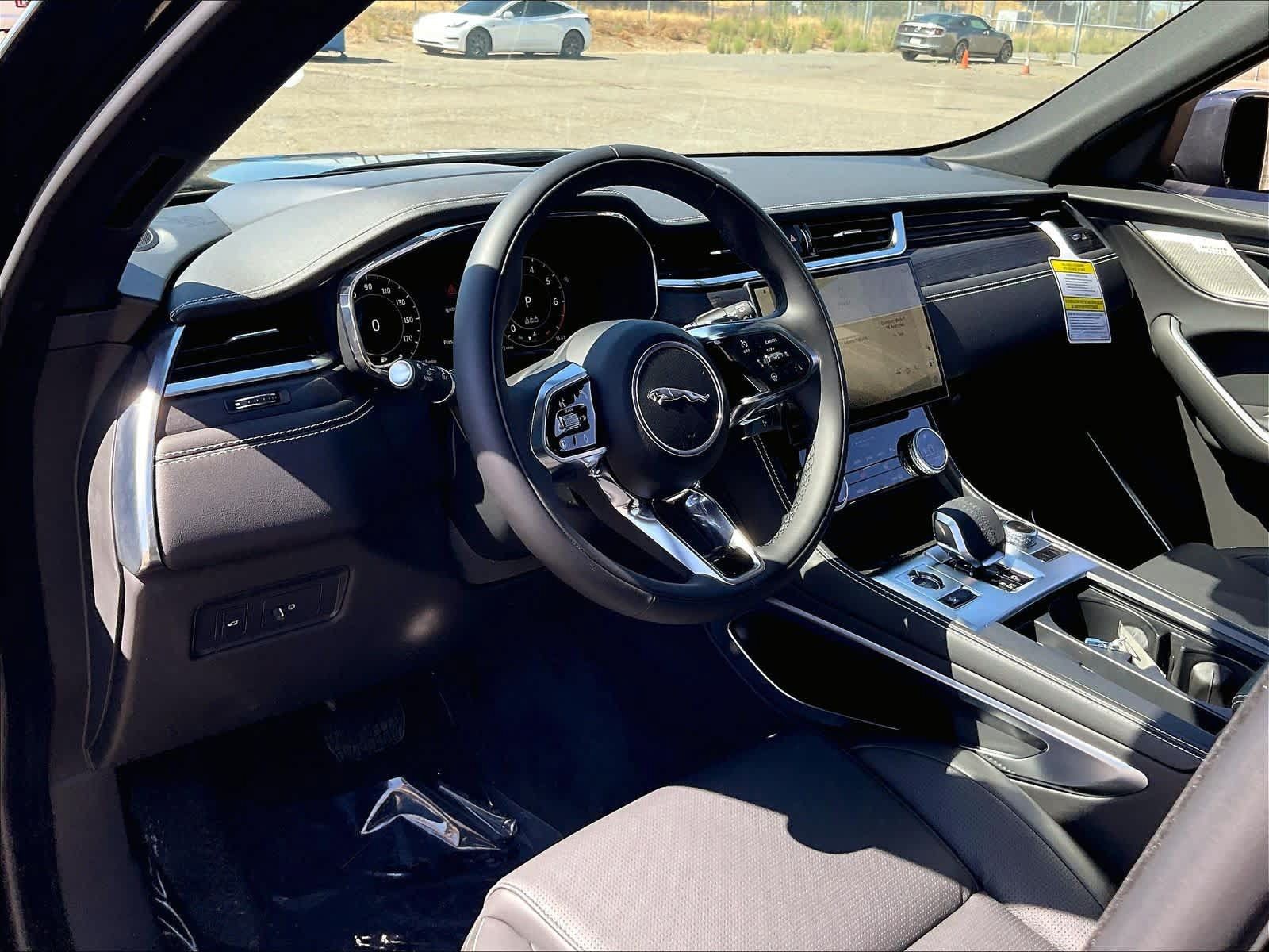 New 2026 Jaguar F-PACE R-Dynamic S AWD/4WD image 5