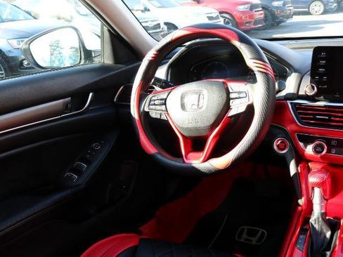 Used 2018 Honda Accord LX image 17