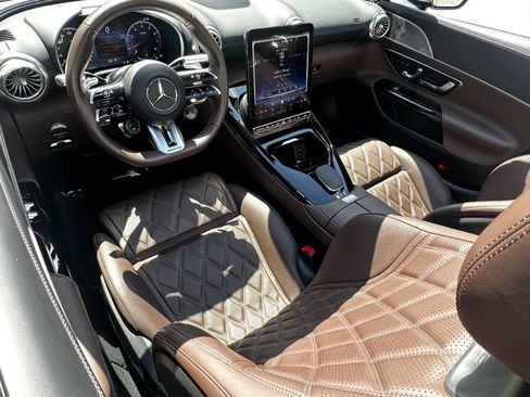 Certified 2024 Mercedes-Benz SL 55 AMG 4MATIC w/ Manufactur Interior Package image 27