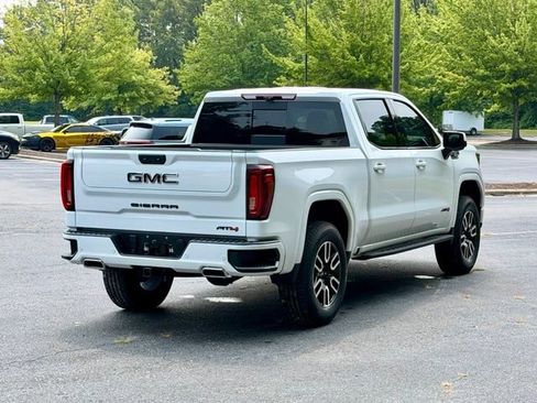 Used 2024 GMC Sierra 1500 AT4 w/ Technology Package AWD/4WD image 7
