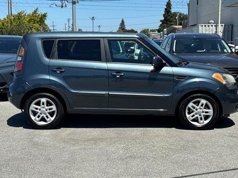 Used 2011 Kia Soul + w/ Audio Pkg FWD image 2