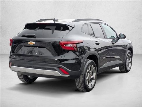 New 2026 Chevrolet Trax LT w/ Driver Confidence Package image 2