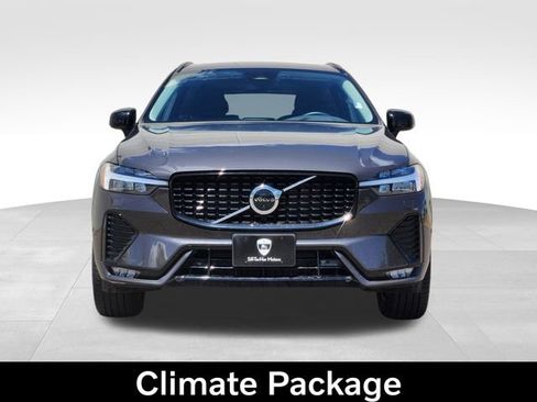 Used 2025 Volvo XC60 B5 Plus w/ Climate Package AWD/4WD image 3
