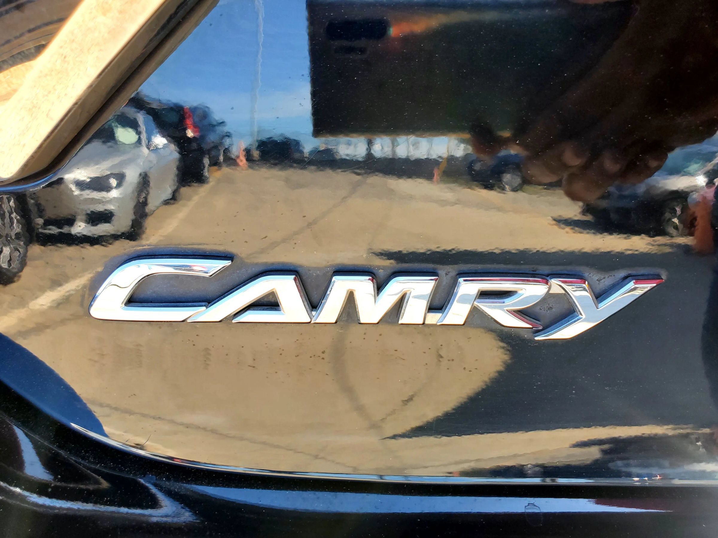 Used 2016 Toyota Camry SE FWD image 7