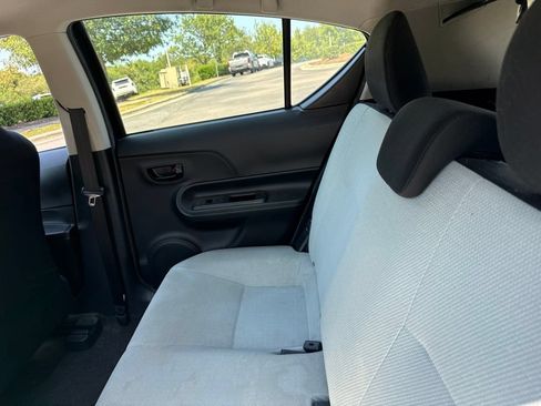 Used 2015 Toyota Prius C One FWD image 10