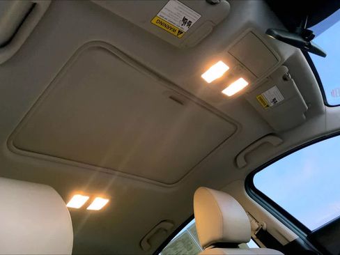 Used 2017 MAZDA MAZDA6 Touring image 13