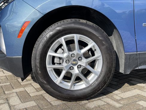 Used 2024 Chevrolet Equinox LT AWD/4WD image 10