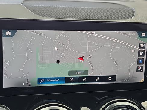 Certified 2023 Mercedes-Benz EQB 300 4MATIC image 22