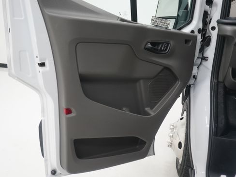 Used 2022 Ford Transit 350 XLT RWD image 10
