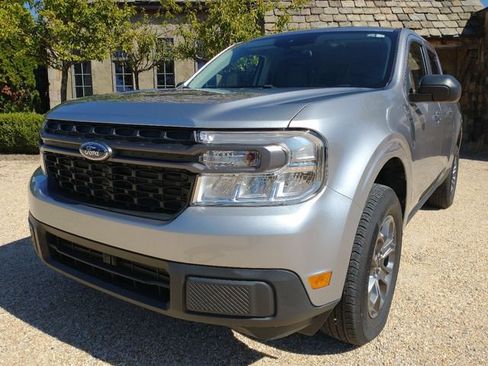Used 2023 Ford Maverick XLT image 6