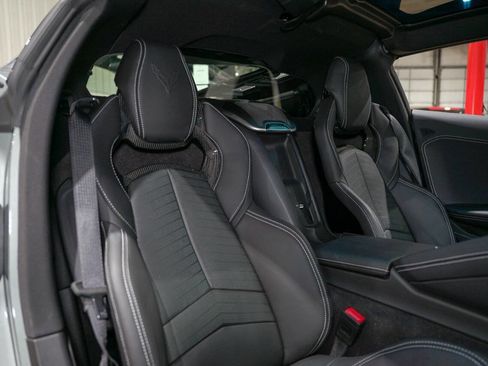 Used 2024 Chevrolet Corvette Stingray 2dr Coupe w/ Z51 Performance Package image 38