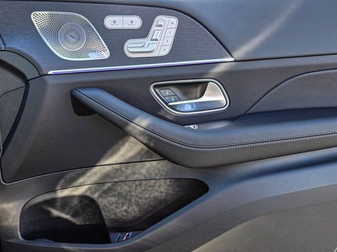 New 2025 Mercedes-Benz GLS 450 4MATIC image 44