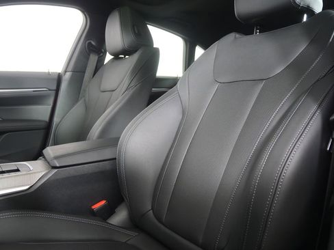 Used 2025 BMW 430i w/ Premium Package RWD image 10