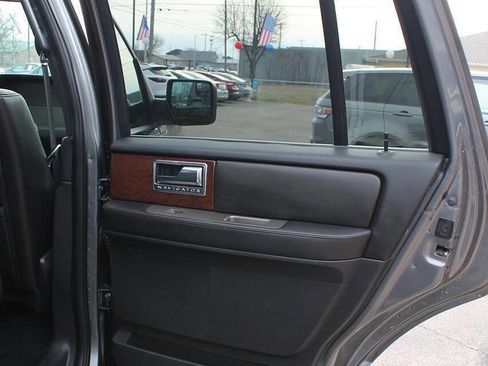 Used 2013 Lincoln Navigator 4WD w/ HD Trailer Tow Pkg image 20