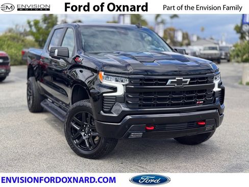 Used 2025 Chevrolet Silverado 1500 LT Trail Boss w/ LT Trail Boss Premium Package AWD/4WD image 1