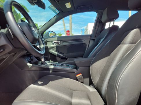 Certified 2025 Honda Civic Sport image 22