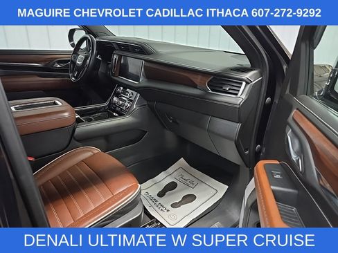 Used 2023 GMC Yukon XL Denali Ultimate AWD/4WD image 17