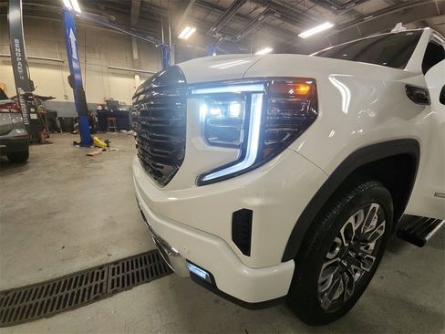 Certified 2024 GMC Sierra 1500 Denali Ultimate image 29