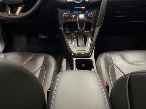 Used 2018 Ford Focus Titanium image 20