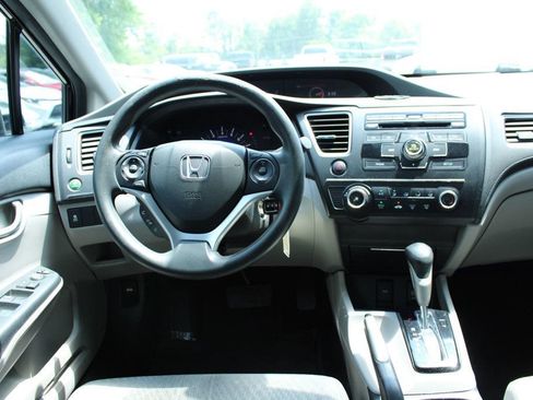 Used 2015 Honda Civic LX image 17