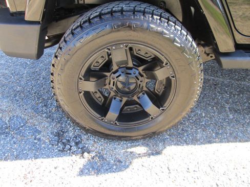 Used 2011 Jeep Wrangler Unlimited Sahara w/ Trailer Tow Group image 44