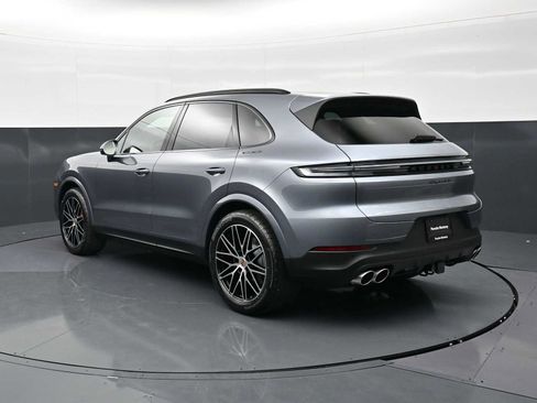 New 2026 Porsche Cayenne S AWD/4WD image 3