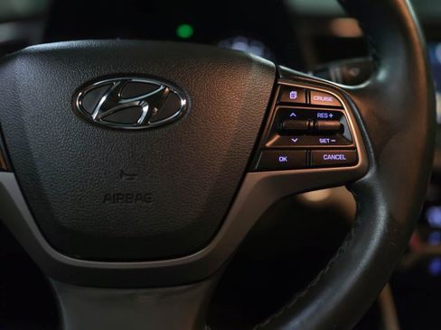 Used 2018 Hyundai Elantra Value Edition FWD image 23