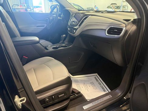 Used 2018 Chevrolet Equinox Premier FWD image 27