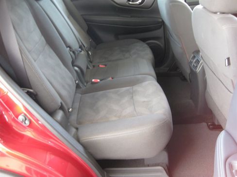 Used 2016 Nissan Rogue S w/ Appearance Package FWD image 26