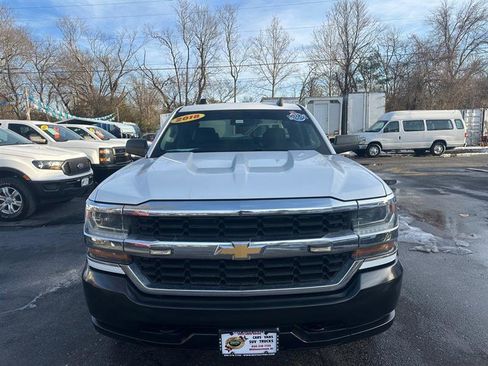 Used 2018 Chevrolet Silverado 1500 W/T w/ WT Convenience Package AWD/4WD image 6