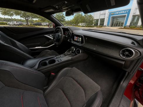 Used 2018 Chevrolet Camaro ZL1 RWD image 21