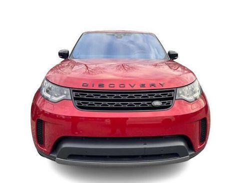 Used 2017 Land Rover Discovery SE image 1