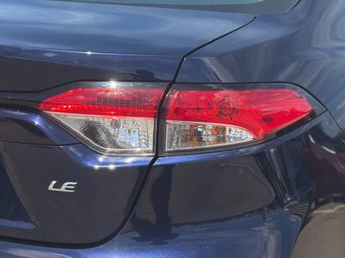 Used 2025 Toyota Corolla LE FWD image 28